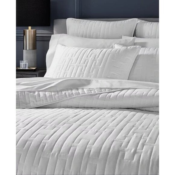 Hotel Collection Chain Links Coverlet Set Full Queen White MSRP $475