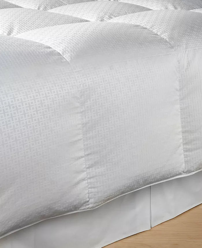 Hotel Collection European White Goose Down Medium Weight Comforter – King $1050 MSRP