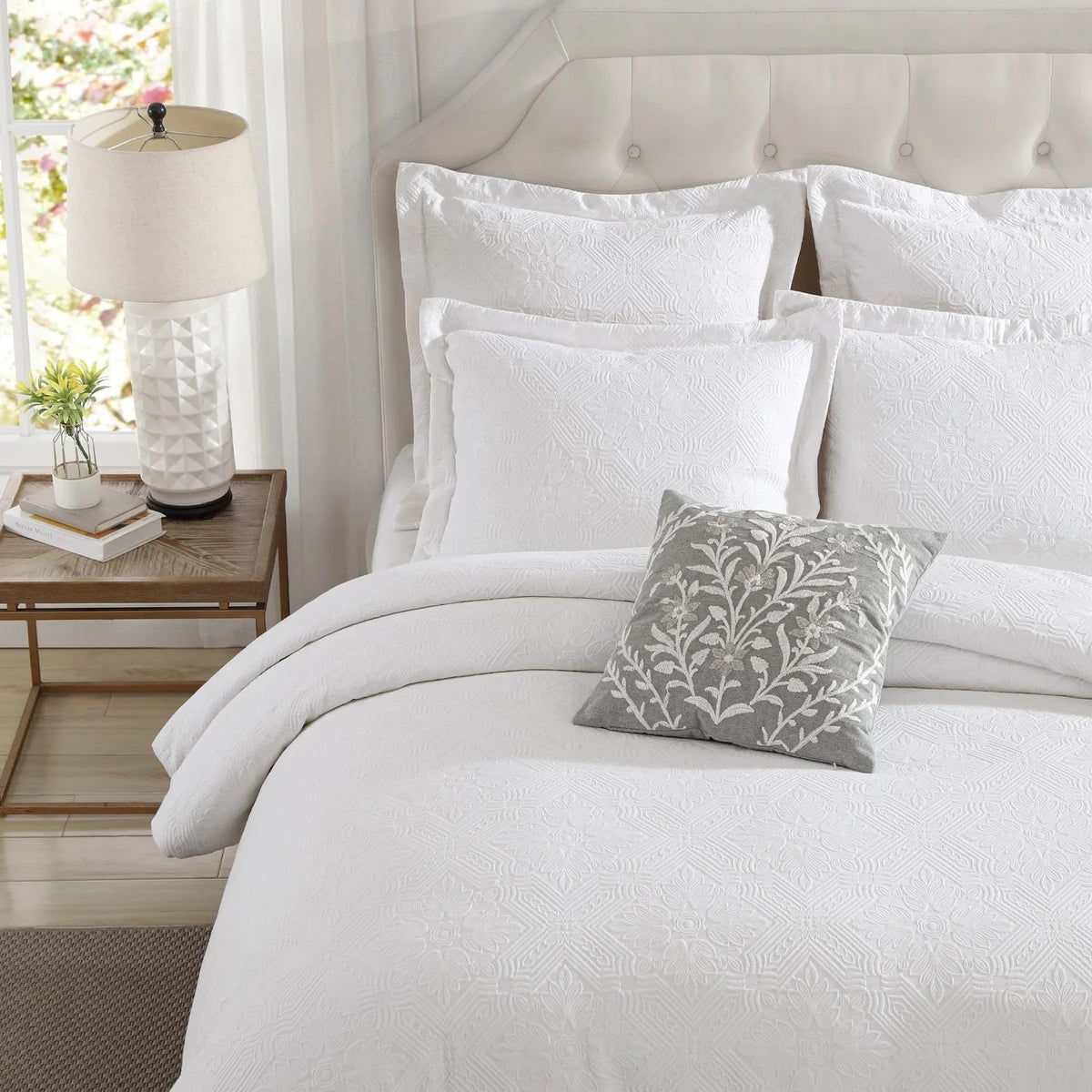 Lavtex Home Matelasse Comforter Set White