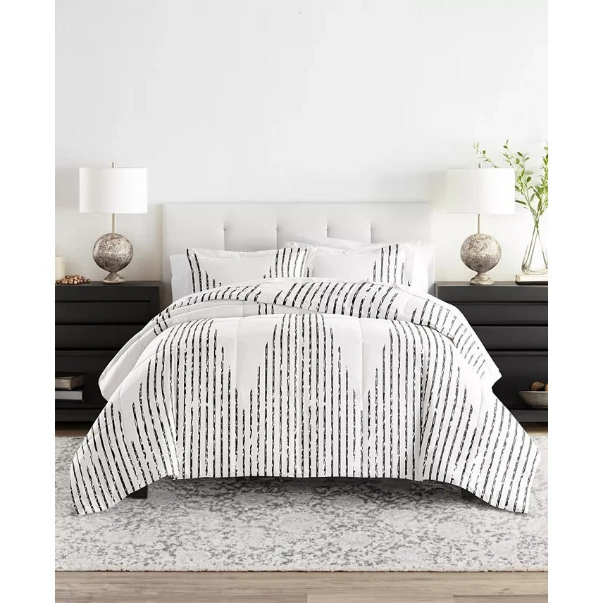 ienjoy Home Ultra Soft Diamond Stripe 3Pc. Queen  Comforter Set  Black and White
