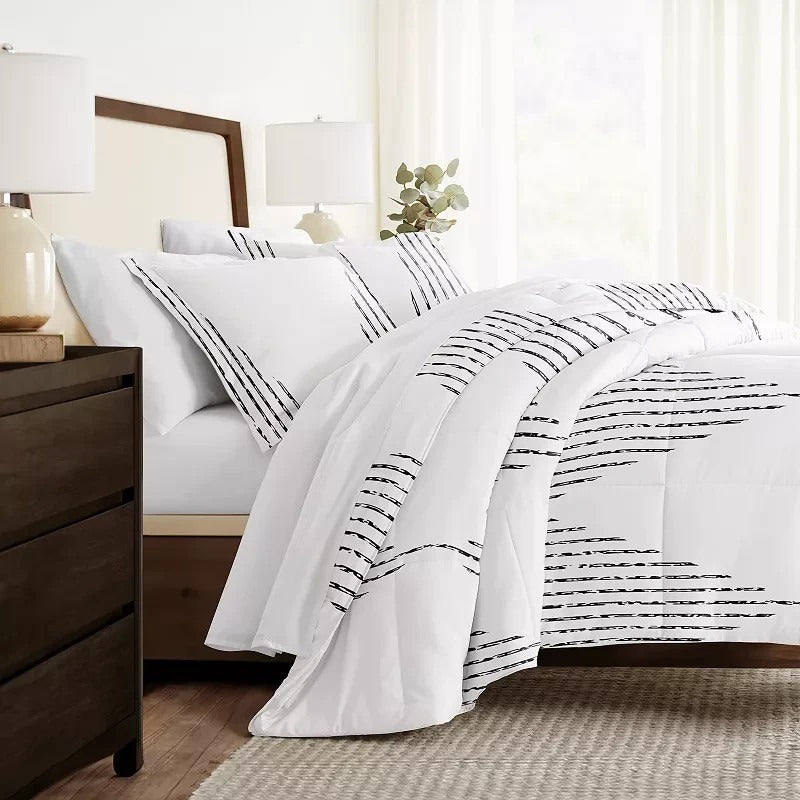 ienjoy Home Ultra Soft Diamond Stripe 3Pc. Queen  Comforter Set  Black and White