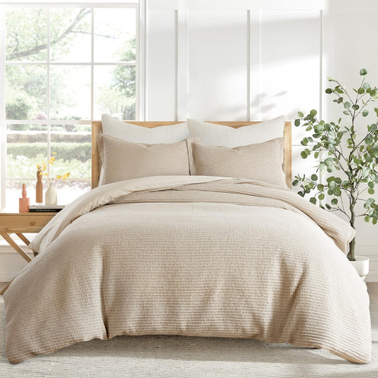 Levtex Home Cloud Waffle Full / Queen Comforter Set  $410 MSRP (
