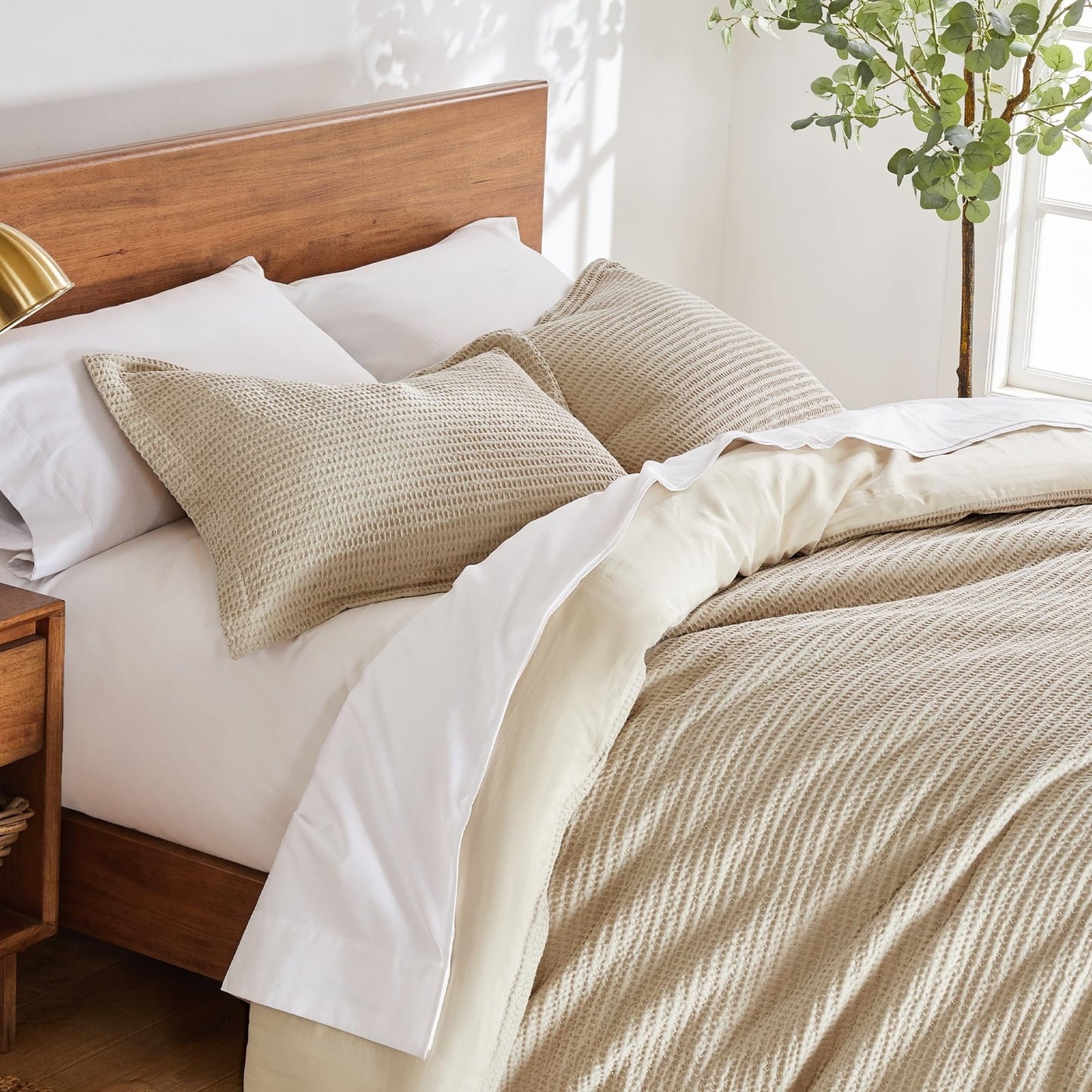 Levtex Home Cloud Waffle Full / Queen Comforter Set  $410 MSRP (