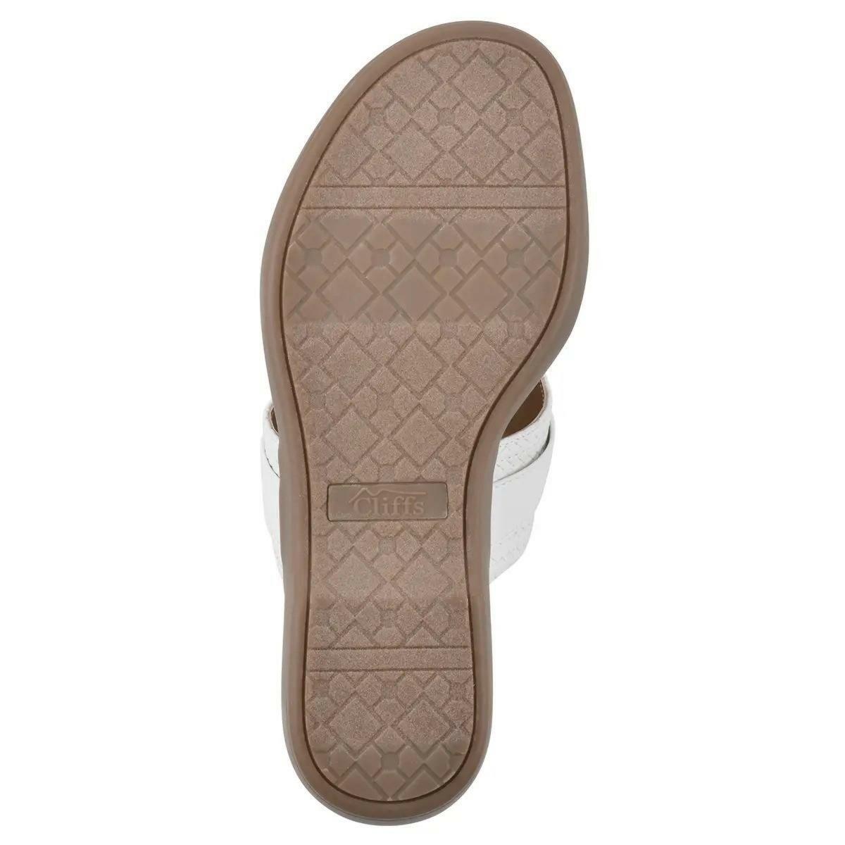 Cliffs by White Mountain Benedict Sandals Women’s Thong Shoes White 7.5 MSRP $70