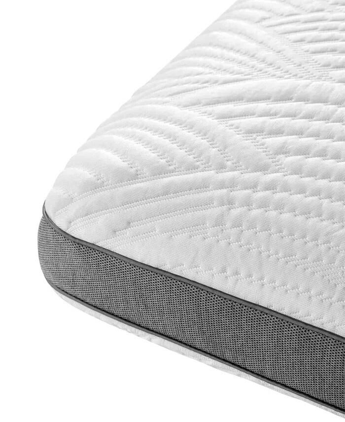 Hotel Collection Cooling Memory Foam Gusset Pillow King Size $200 MSRP