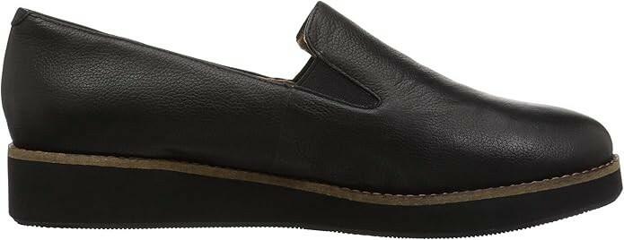 SoftWalk Womens Whistle Loafers Tumbled Black 8.5 New $120