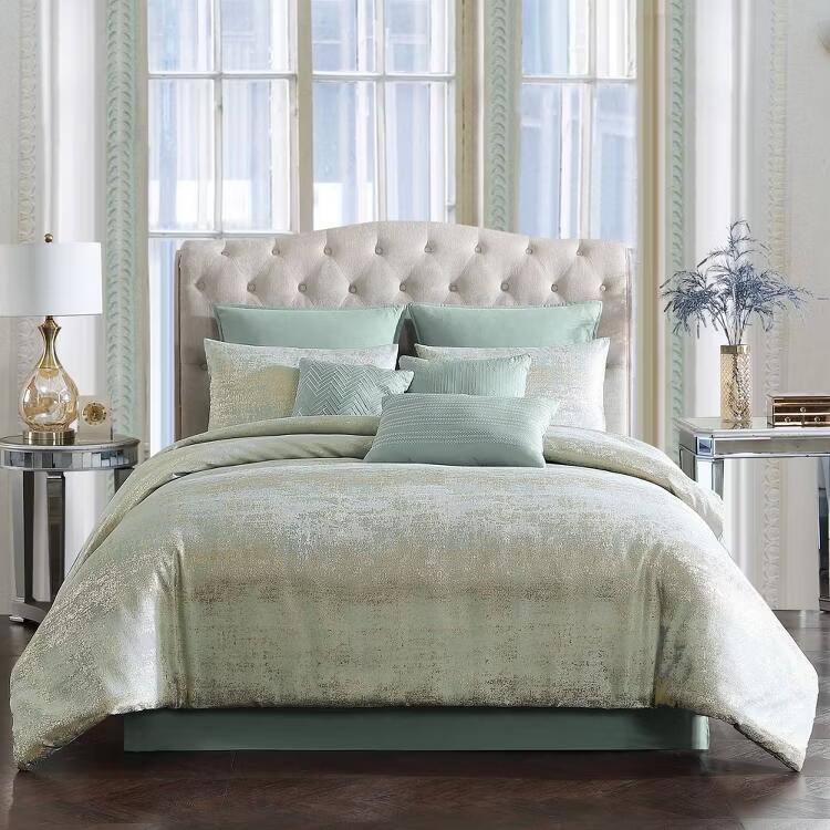 Hallmart Collectibles Vida 14 Pc Comforter Set Blue Gold Queen $360
