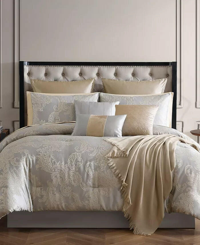 Hallmart Collectibles Olivia 14Pc Comforter Set King including sheets MSRP $360