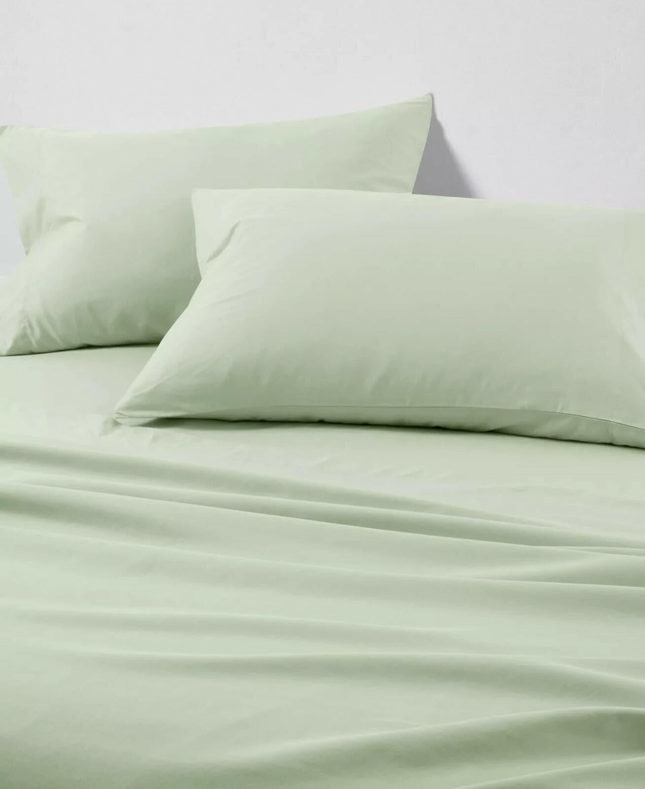 Sunham Microfiber King Sheet Set Solid Easy Care 4 Piece New $80