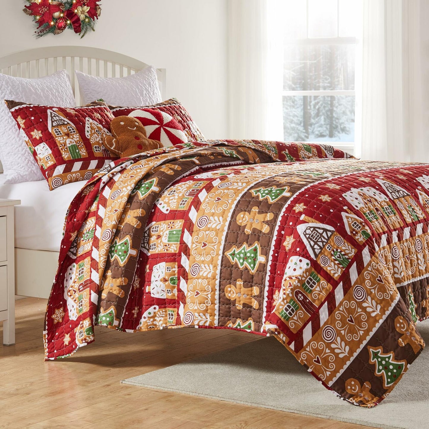 Greenland Home Gingerbread Lane Novelty Holiday Reversible Quilt Set, 3-Piece