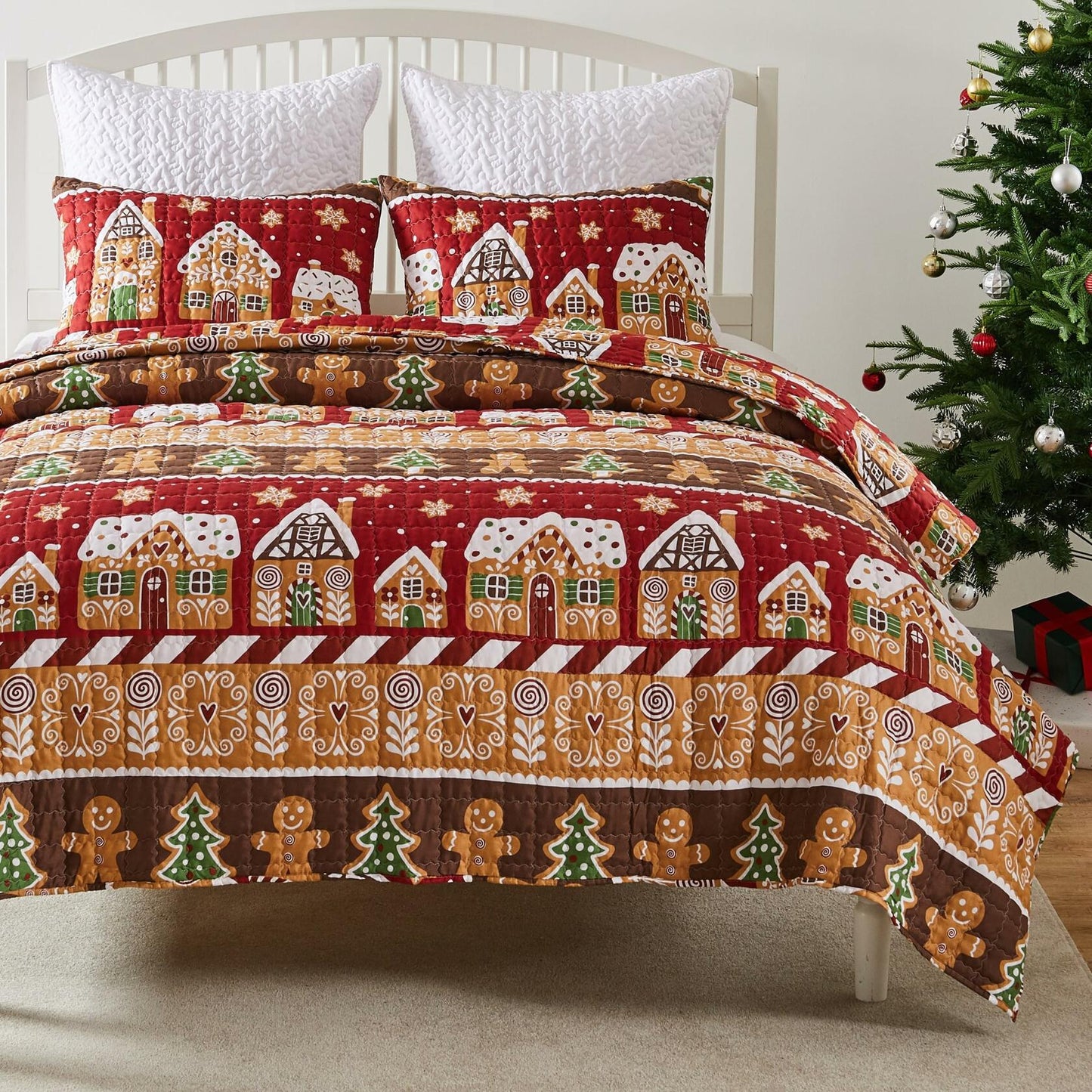 Greenland Home Gingerbread Lane Novelty Holiday Reversible Quilt Set, 3-Piece