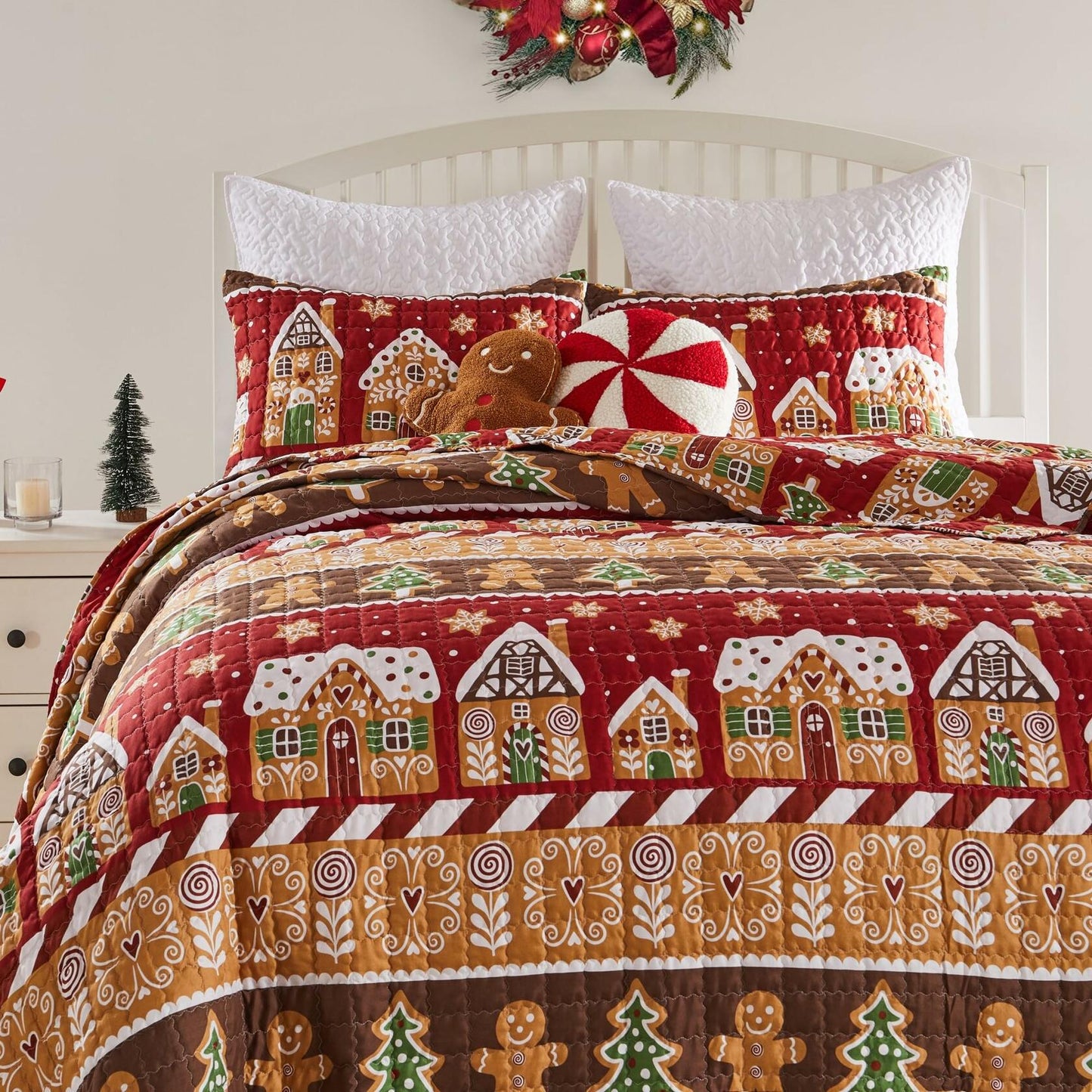 Greenland Home Gingerbread Lane Novelty Holiday Reversible Quilt Set, 3-Piece