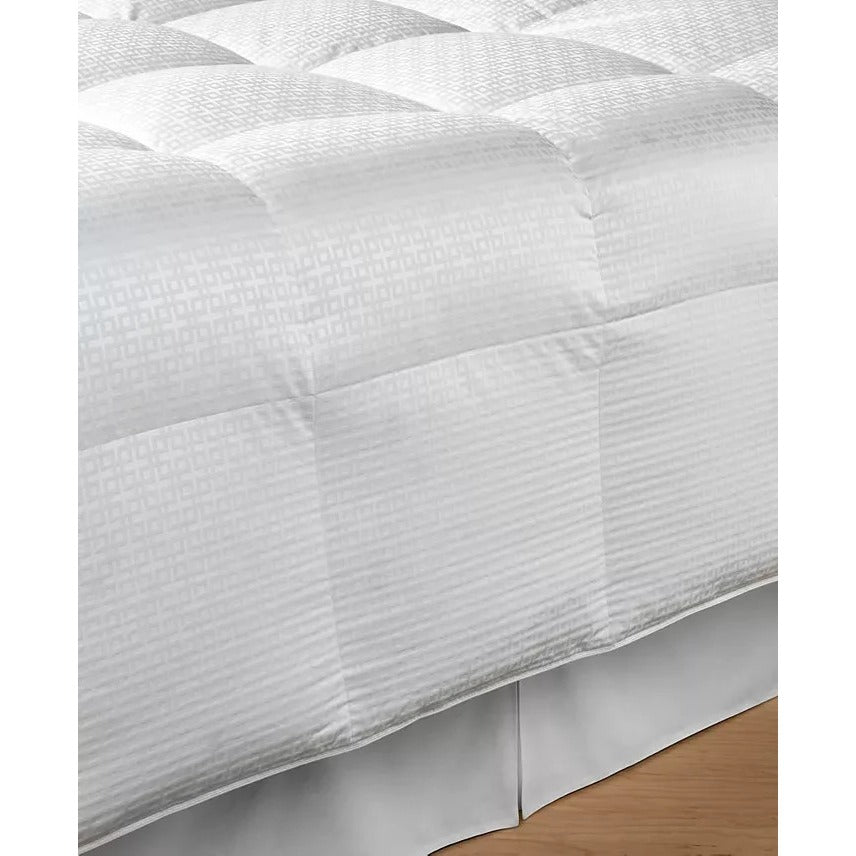 Hotel Collection European White Goose Down Lightweight King Comforter MSRP $820